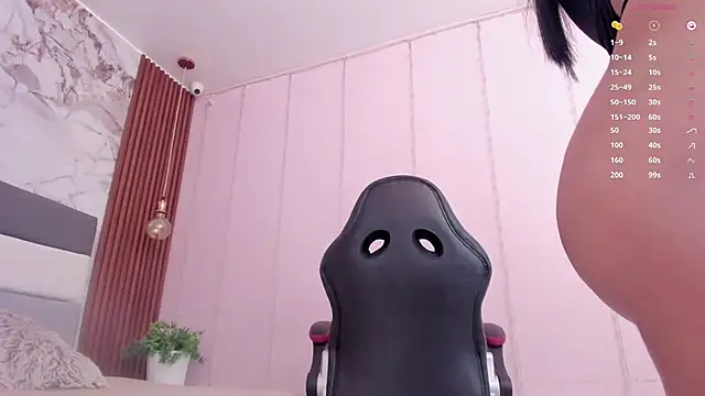 ALICESTARKK online show from February 17, 2026, 12:35 pm