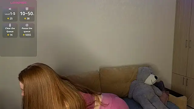 Snapshot of Candy_Lynni chatting on January 4, 2025, 6:40 pm Candy Lynni online show from January 4, 2025, 6:40 pm