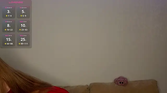 Snapshot of Candy_Lynni chatting on December 18, 2024, 5:42 pm Candy Lynni online show from December 18, 2024, 5:42 pm