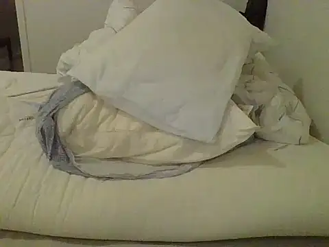 Snapshot of sympatyczny223 chatting on February 12, 2025, 7:35 pm sympatyczny223 online show from February 12, 2025, 7:35 pm