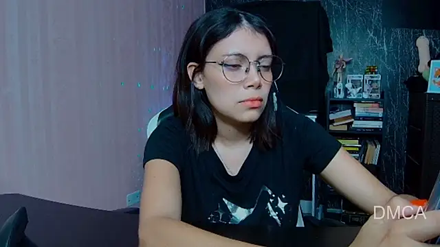 Snapshot of Drea_Foox chatting on November 10, 2025, 2:38 am Drea Foox online show from November 10, 2025, 2:38 am