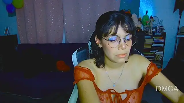 Snapshot of Drea_Foox chatting on March 23, 2026, 2:22 am Drea Foox online show from March 23, 2026, 2:22 am