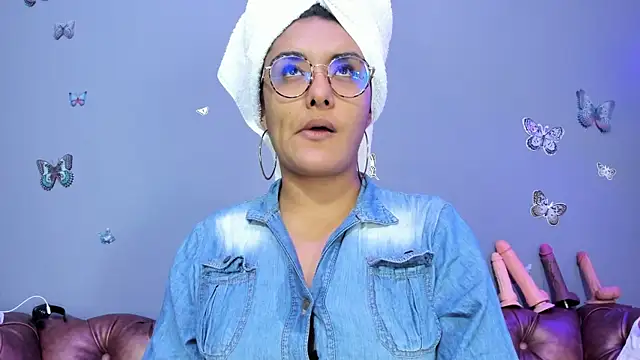Snapshot of Kaira_mosse chatting on October 18, 2025, 11:56 am Kaira mosse online show from October 18, 2025, 11:56 am