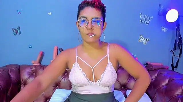 Kaira mosse online show from April 18, 2026, 11:34 am