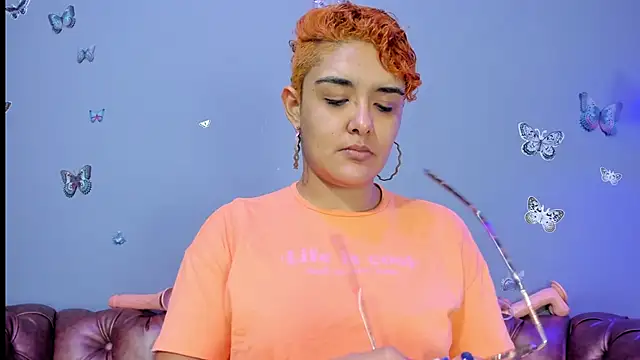 Kaira mosse online show from February 5, 2026, 12:01 pm