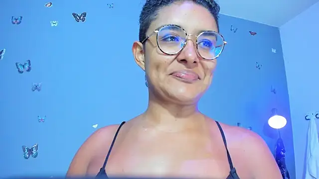 Snapshot of Kaira_mosse chatting on October 3, 2025, 12:06 pm Kaira mosse online show from October 3, 2025, 12:06 pm