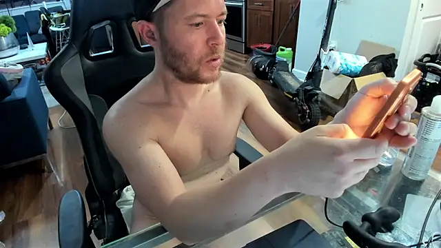 aaron s x online show from June 13, 2026, 2:09 am
