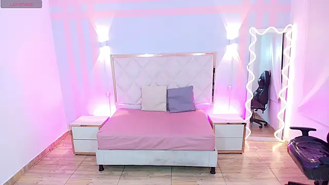 Brendda tay online show from November 30, 2025, 3:18 am