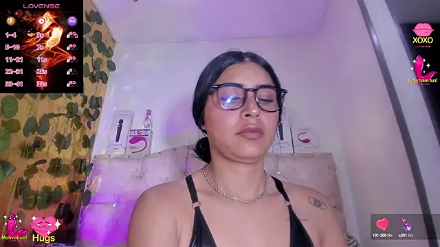 Snapshot of cristalconnorr chatting on October 4, 2025, 9:05 pm cristalconnorr online show from October 4, 2025, 9:05 pm