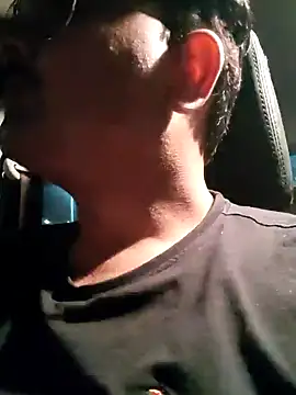 Akhil3290 online show from January 12, 2025, 1:48 pm