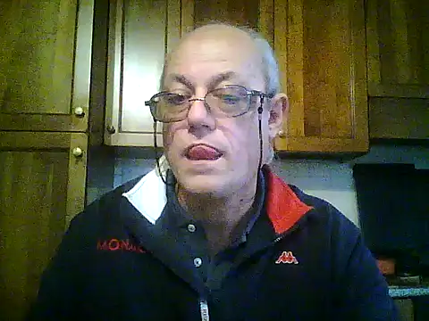 Snapshot of gianbragallini chatting on November 15, 2025, 12:53 pm gianbragallini online show from November 15, 2025, 12:53 pm