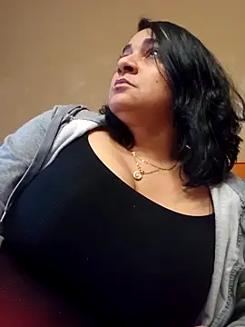 Snapshot of paulinaDiaz1 chatting on October 7, 2025, 5:36 pm paulinaDiaz1 online show from October 7, 2025, 5:36 pm