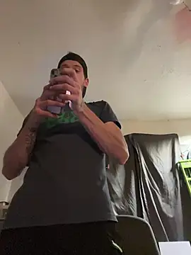 bigdckstud online show from April 15, 2026, 1:44 am