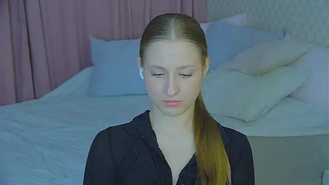 BritneyCruze online show from March 10, 2025, 2:16 pm