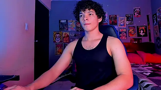 Snapshot of soy_ian_ chatting on February 6, 2025, 4:21 am soy ian online show from February 6, 2025, 4:21 am