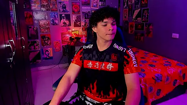 Snapshot of soy_ian_ chatting on March 13, 2025, 10:43 pm soy ian online show from March 13, 2025, 10:43 pm