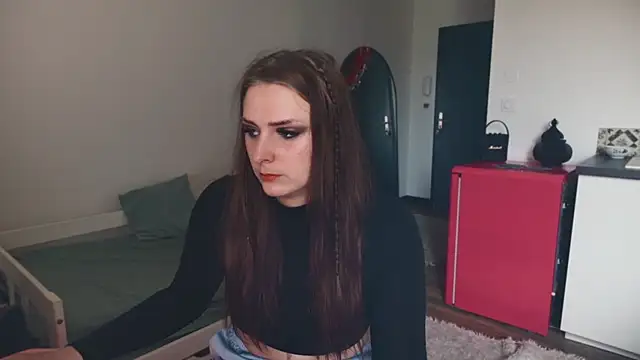 Snapshot of ce_leste__ chatting on February 11, 2026, 1:33 pm ce leste online show from February 11, 2026, 1:33 pm