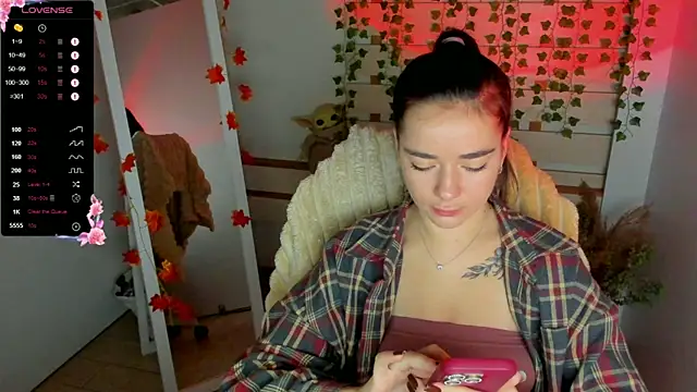 Bella XO online show from October 13, 2025, 7:10 am