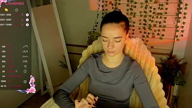 Bella XO online show from September 19, 2025, 6:50 am