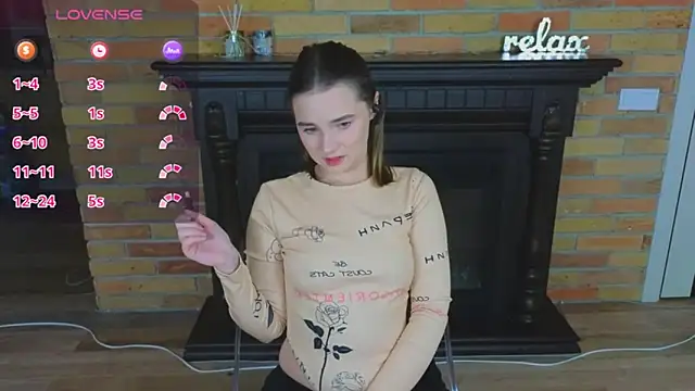 Snapshot of Ellie_Sunset chatting on February 11, 2026, 3:23 pm Ellie Sunset online show from February 11, 2026, 3:23 pm