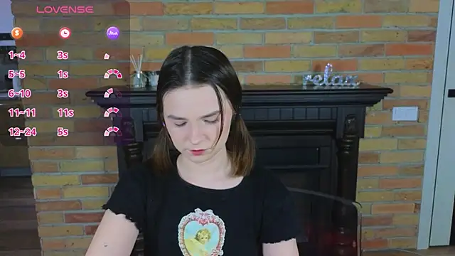 Snapshot of Ellie_Sunset chatting on February 16, 2026, 9:19 am Ellie Sunset online show from February 16, 2026, 9:19 am