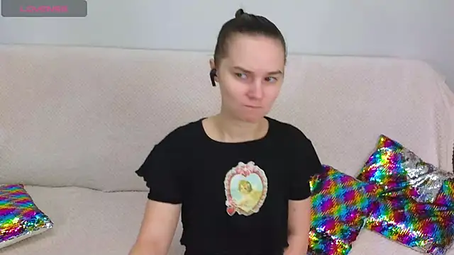 Ellie Sunset online show from October 26, 2025, 9:42 am