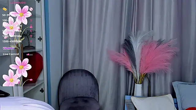 OdetteHarwick online show from September 27, 2025, 8:20 am