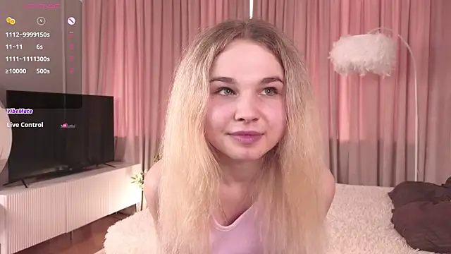 OdetteHarwick online show from September 19, 2025, 10:08 am