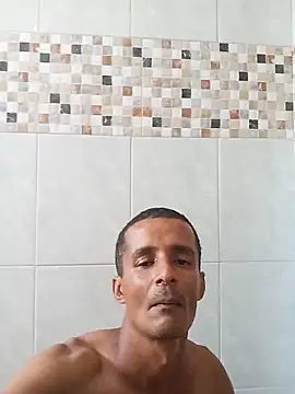 Snapshot of morenogato100 chatting on May 15, 2026, 3:32 pm morenogato100 online show from May 15, 2026, 3:32 pm