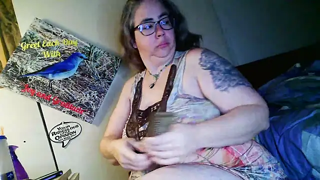 GraceHenderson online show from December 21, 2025, 1:57 pm