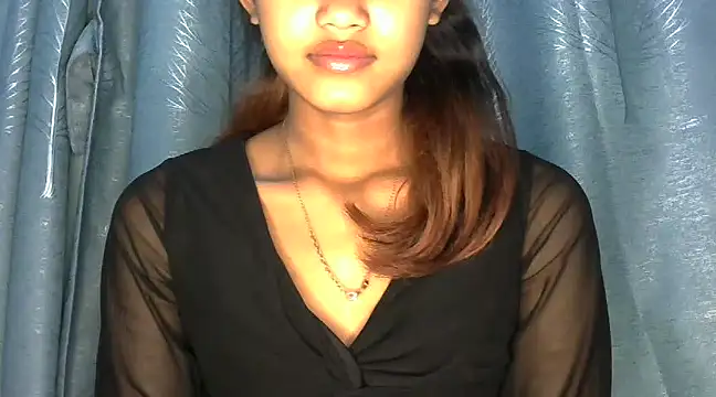 jassi-just18 online show from December 24, 2024, 3:47 pm