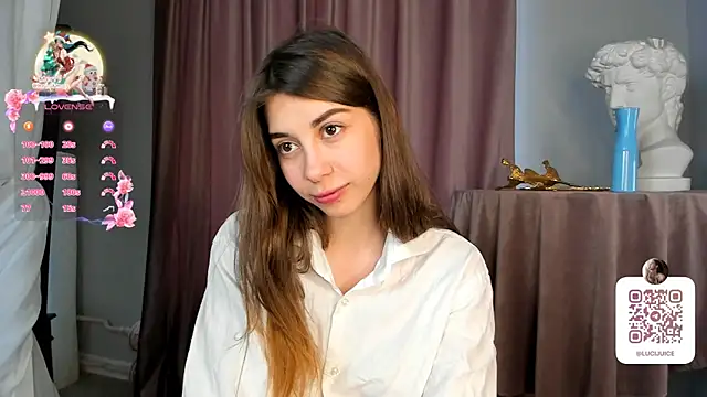 Snapshot of Lucutes chatting on December 28, 2024, 9:52 am Lucutes online show from December 28, 2024, 9:52 am