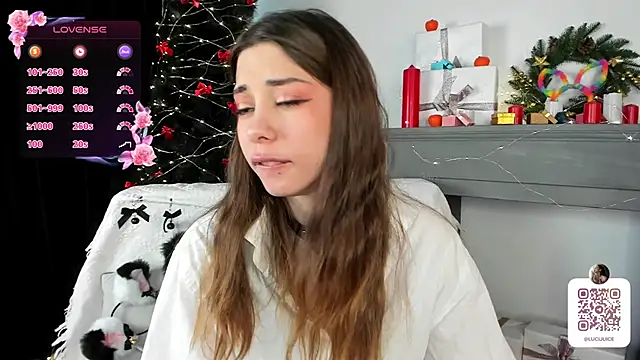 Snapshot of Lucutes chatting on January 6, 2025, 9:08 am Lucutes online show from January 6, 2025, 9:08 am