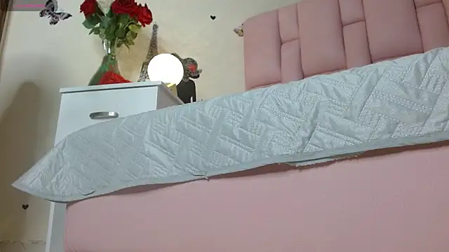 Snapshot of isabela_ferrer_ chatting on December 3, 2025, 1:21 pm isabela ferrer online show from December 3, 2025, 1:21 pm