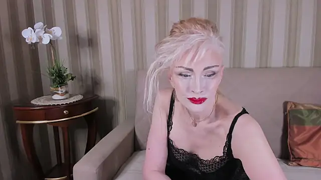 Rita Farel online show from May 20, 2026, 9:34 pm