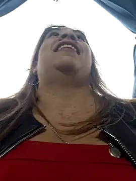 Laura-Hernandez online show from March 25, 2026, 2:27 pm