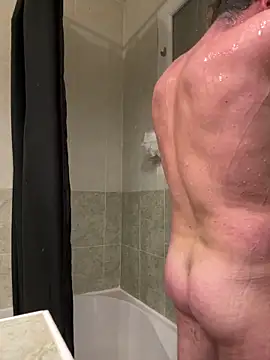 Snapshot of frenchboy9711 chatting on March 1, 2026, 7:58 pm frenchboy9711 online show from March 1, 2026, 7:58 pm