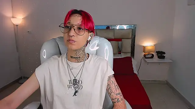 Snapshot of ravengreen_ chatting on January 25, 2025, 7:49 pm ravengreen online show from January 25, 2025, 7:49 pm