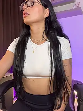 Snapshot of Valentina_cartier chatting on May 11, 2026, 11:57 pm Valentina cartier online show from May 11, 2026, 11:57 pm