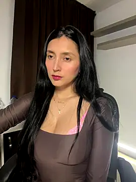 Snapshot of Valentina_cartier chatting on September 29, 2025, 11:54 pm Valentina cartier online show from September 29, 2025, 11:54 pm