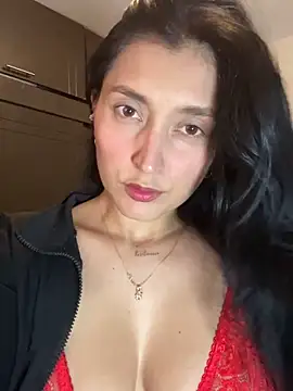 Snapshot of Valentina_cartier chatting on September 16, 2025, 12:00 am Valentina cartier online show from September 16, 2025, 12:00 am
