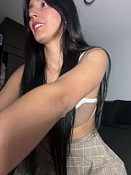 Snapshot of Valentina_cartier chatting on February 26, 2025, 3:35 am Valentina cartier online show from February 26, 2025, 3:35 am