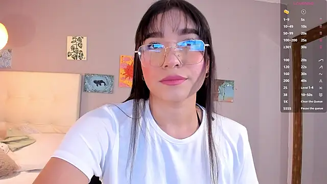 Maia W10 online show from May 22, 2026, 12:14 pm