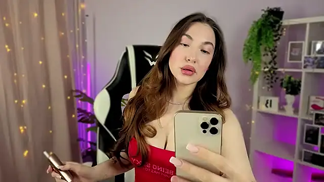 MelissaLovvv online show from November 5, 2025, 6:05 am