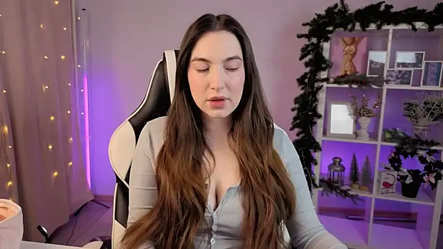 MelissaLovvv online show from February 13, 2026, 3:39 am