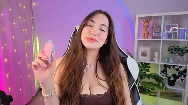 MelissaLovvv online show from May 21, 2026, 3:26 am