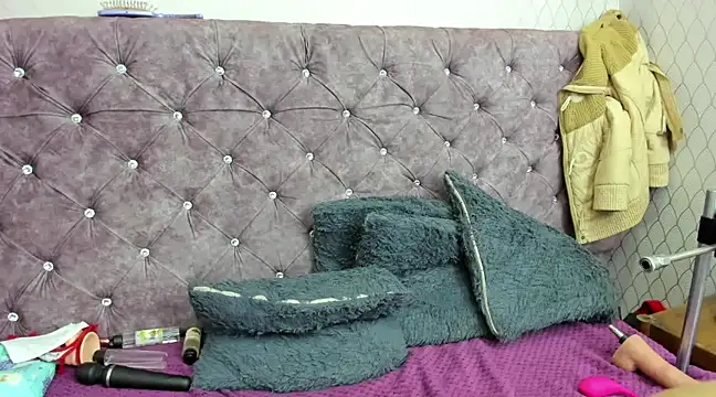 Snapshot of VALENTINA3x chatting on March 19, 2025, 6:14 am VALENTINA3x online show from March 19, 2025, 6:14 am