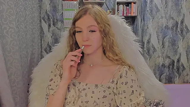 Snapshot of JuxxxsyBunx chatting on November 2, 2025, 10:42 am JuxxxsyBunx online show from November 2, 2025, 10:42 am