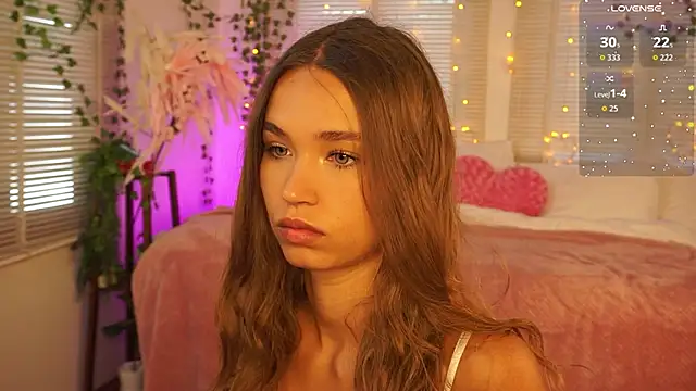 lexicoyy  online show from February 21, 2026, 3:52 am