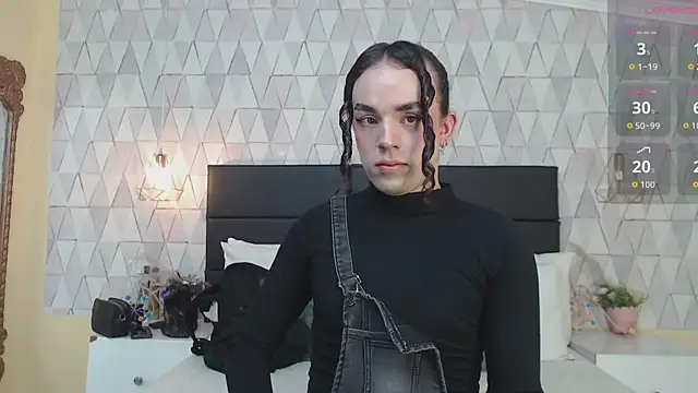 JustinePerry online show from September 29, 2025, 3:35 am